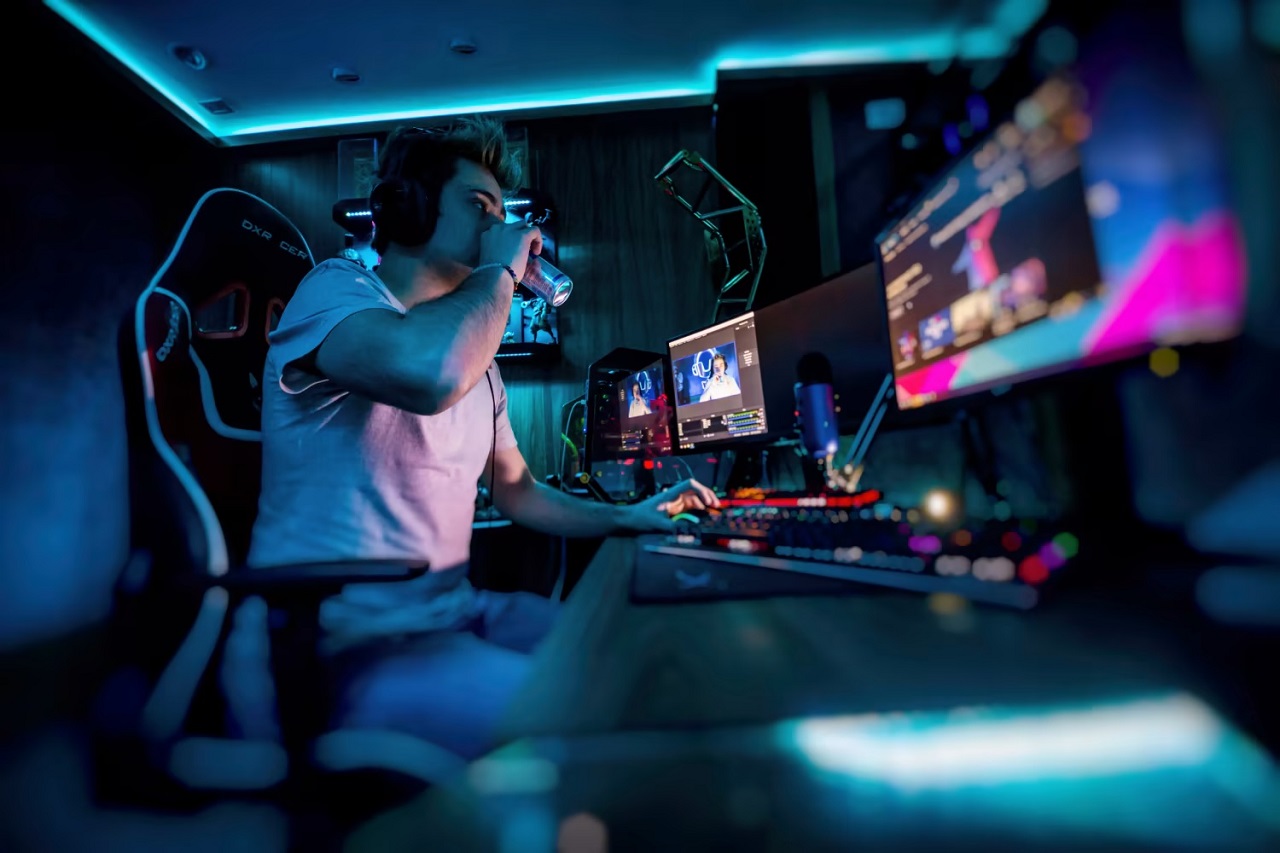 Analisis Industri Streaming